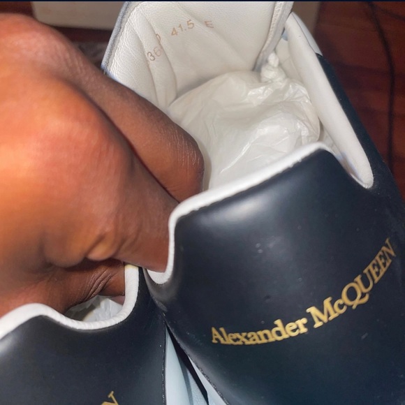 Alexander McQueen size 8.5 - Picture 4 of 7